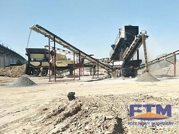 mobile crusher